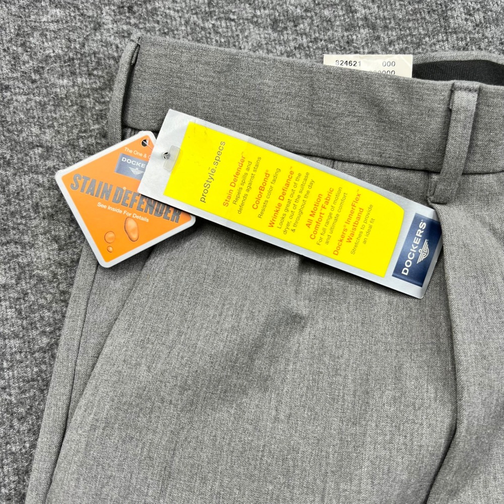 Dockers Dress Pants Mens 36x29 Gray proStyle Relaxed Fit Pleated Cuffed 40509465 - Picture 3 of 16